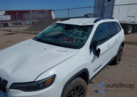 2023 Jeep Cherokee Altitude Lux 4X4 z USA, uszkodzony, nr VIN 1C4PJMMB6PD110228